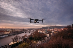 Sensori innovativi su droni, satelliti e torri di controllo per la sicurezza dello spazio aereo